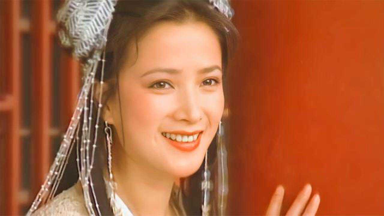 天之娇女:天凤公主娇俏明媚,活泼伶俐