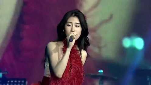 张碧晨倾情演唱《倔强》，唱尽她对梦想的坚持与努力，感动全场！