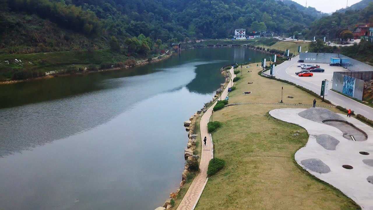 重庆大学城与璧山交界处藏着一个风景不错的地方叫水天池