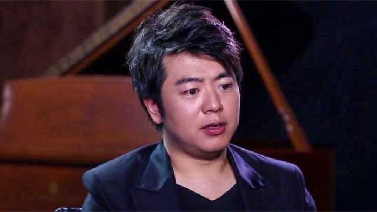 郎朗为何有如今的成就与父亲离不开关系从小就严格要求自己