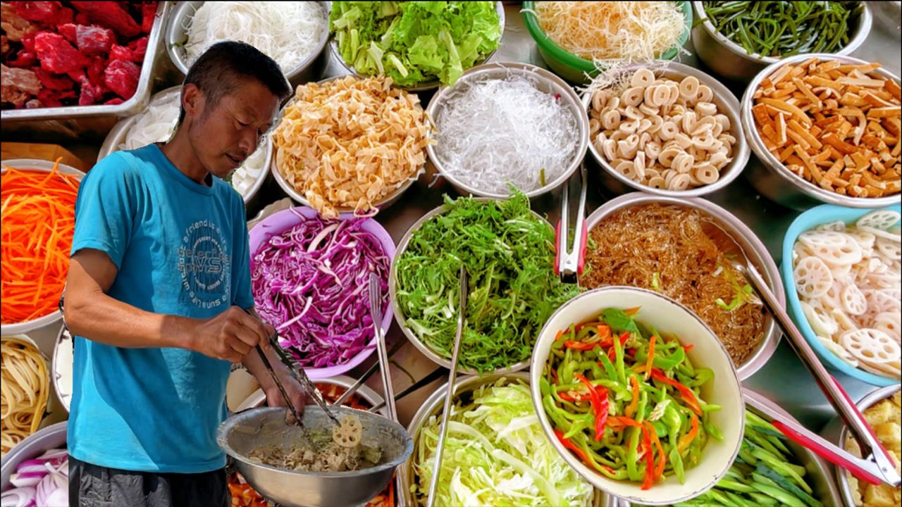 山东曹县"最接地气凉拌菜"一斤8元,22种随你选