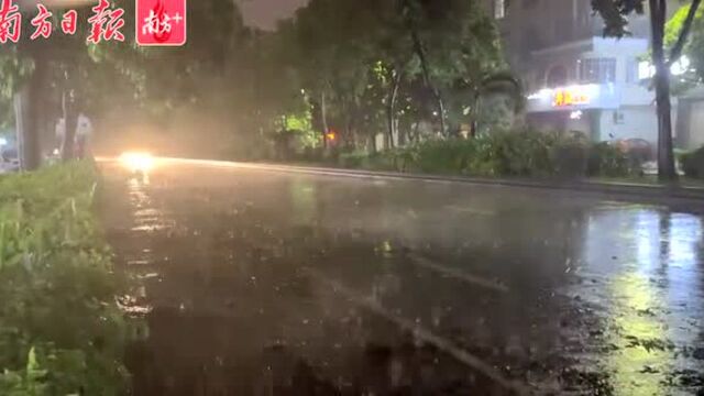 台风“查帕卡”在阳江江城区沿海登陆