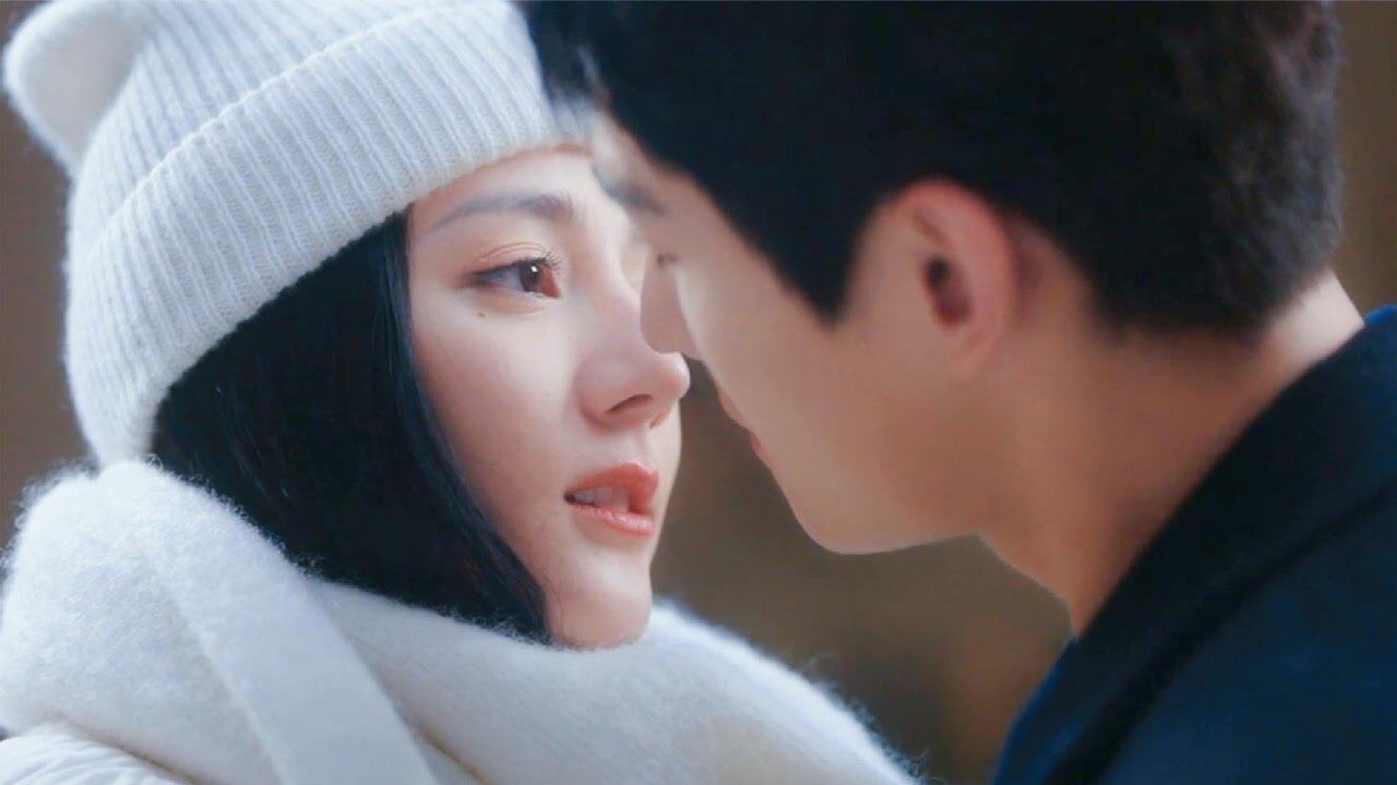 你是我的荣耀乔晶晶撒娇不肯吃药于途直接霸气嘴对嘴喂药甜哭了