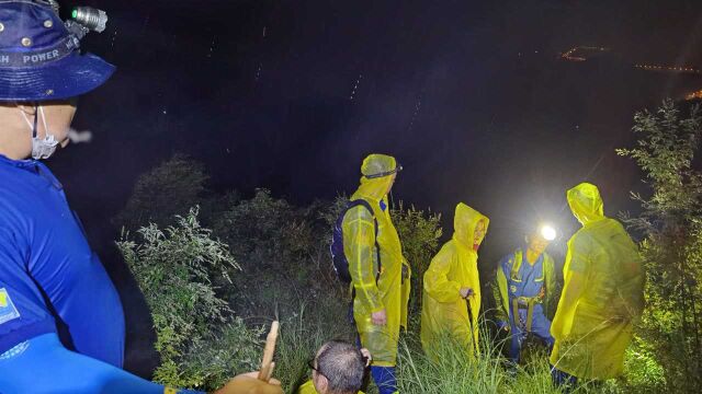 雷雨夜,6人被困房山野山里