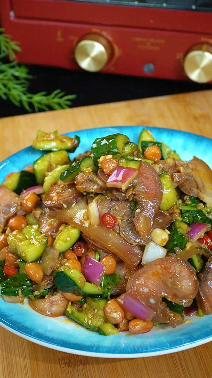猪头肉拌黄瓜,下酒下饭都好吃!