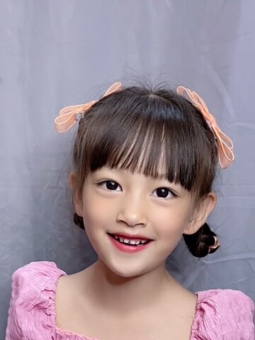 甜美可爱发型教程来了,夏天穿裙子就要这样扎!#儿童编发