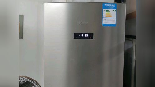 海尔冰箱冷藏室不制冷，显示E1代码，没想到问题这么简单#家电维修 #冰箱维修 #电冰箱