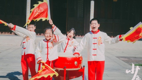 让人热血沸腾的少年版《少年中国说》，由我们的开心果组合演绎！