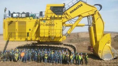 危险的最大重型设备挖掘机施工操作员-重型设备机械工作2022现场！