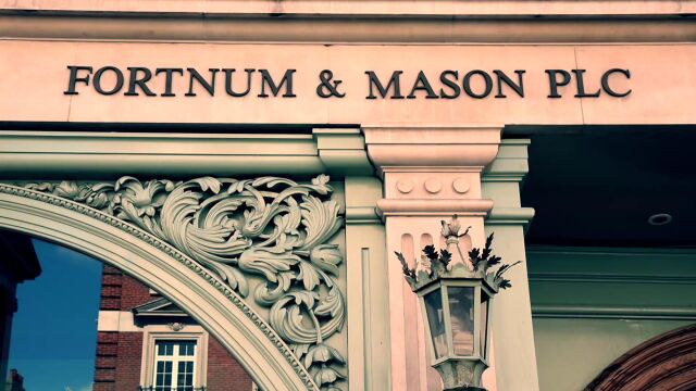 Fortnum & Mason 旋转门