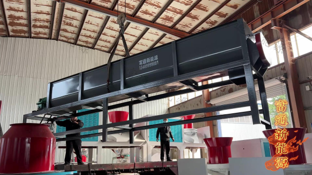 牛羊粪双轴搅拌机发货混合煤粉用牛粪处理设备牛煤机压缩设备