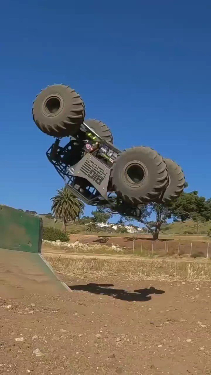 会后空翻的汽车