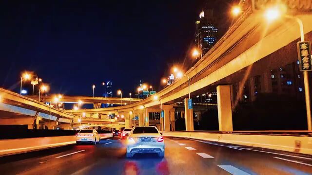 立交桥夜晚城市街景车窗外风景