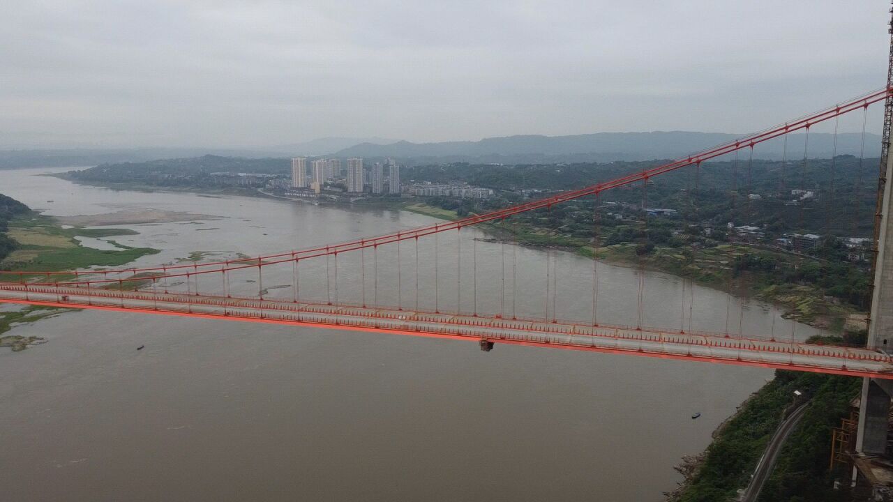 实拍重庆江津油溪长江大桥,横跨长江之上,形成一道靓丽的风景线