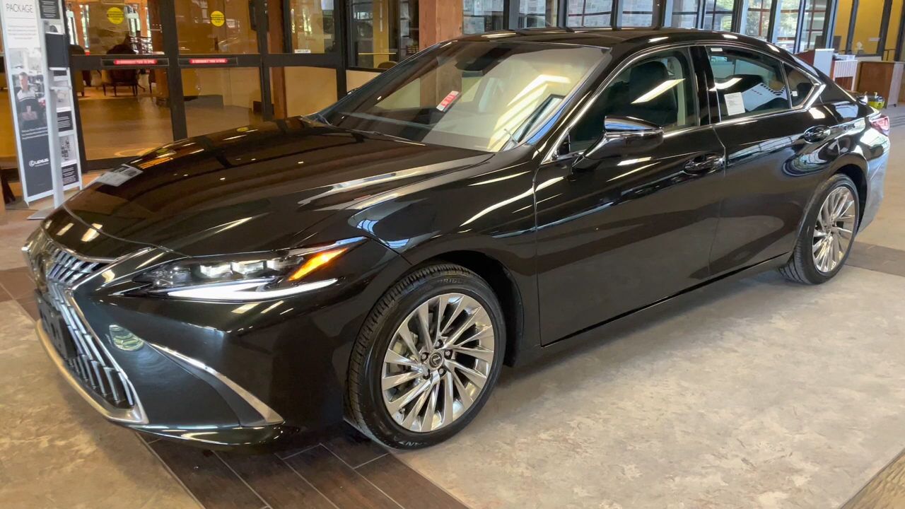 2022款雷克萨斯es350到店实拍,外观内饰静态体验,太帅了!_腾讯视频