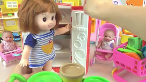 儿童洋娃娃玩具系列：玩冰箱彩泥惊喜玩具