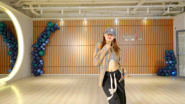 田甜老师舞蹈展示