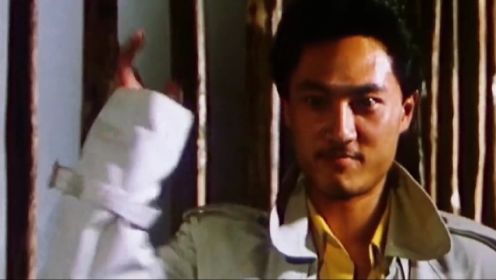 西安杀戮：1987年，张彻导演，徐小健，董志华主演经典少有枪战片