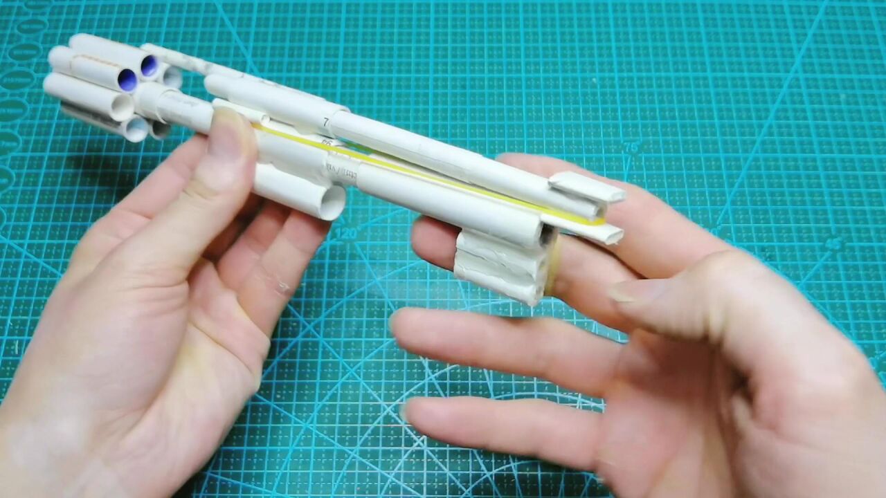 挑战制作可发射的折纸武器，孩子又多一个折纸玩具！好玩不伤人！_高清