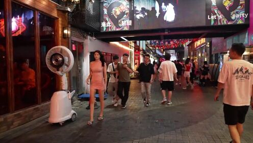 街拍4K广州天河区琶醍酒吧街，时尚的潮男潮女不要太多