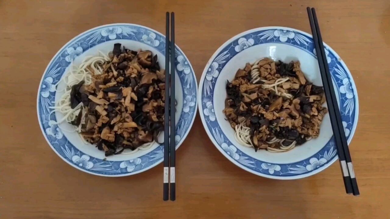 “小二,两碗烂肉面!”“我不吃”“那好,我吃两碗!”_高清1080P在线观看平台_腾讯视频