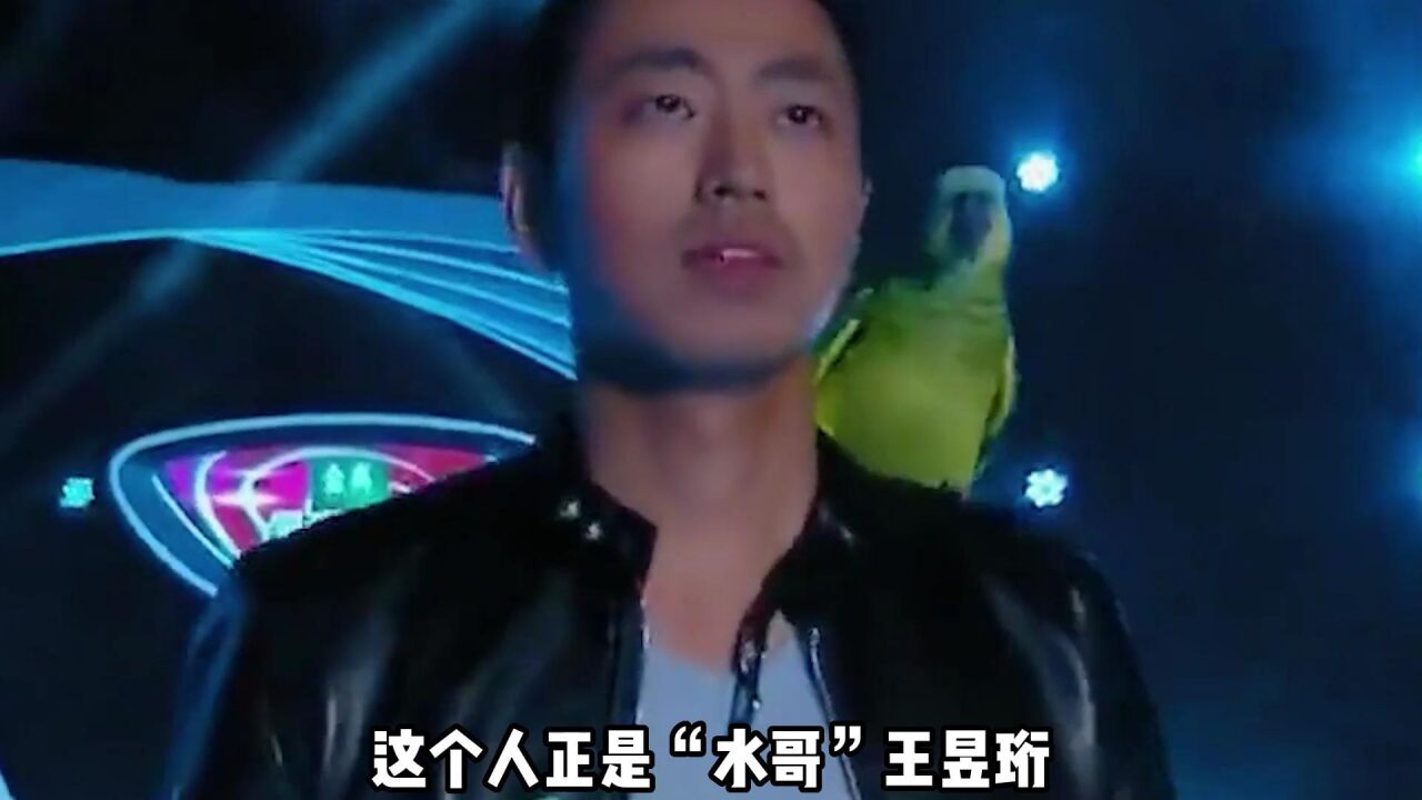 “水哥”王昱珩微观辨水，在520杯相同的水中，找到一杯！_高清1080P在线观看平台_腾讯视频
