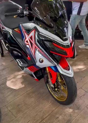 踏板改装文化 #雅马哈tmax560