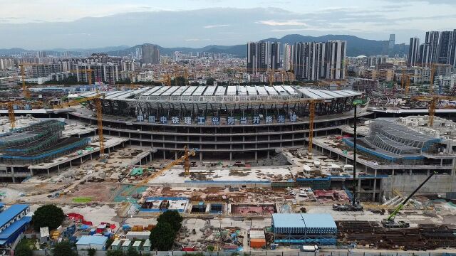 实拍中国在建世界第一大火车站,广州白云站现状,施工现场很震撼