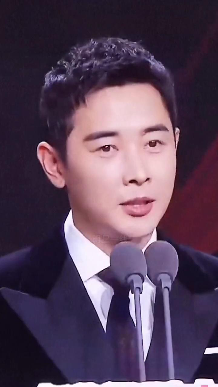 罗晋 获颁国家二级演员,级别堪比教授,计划将自己戏服全部义卖捐赠