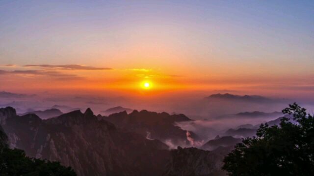 群山之祖最美的云海日出(河北秦皇岛青龙县祖山)