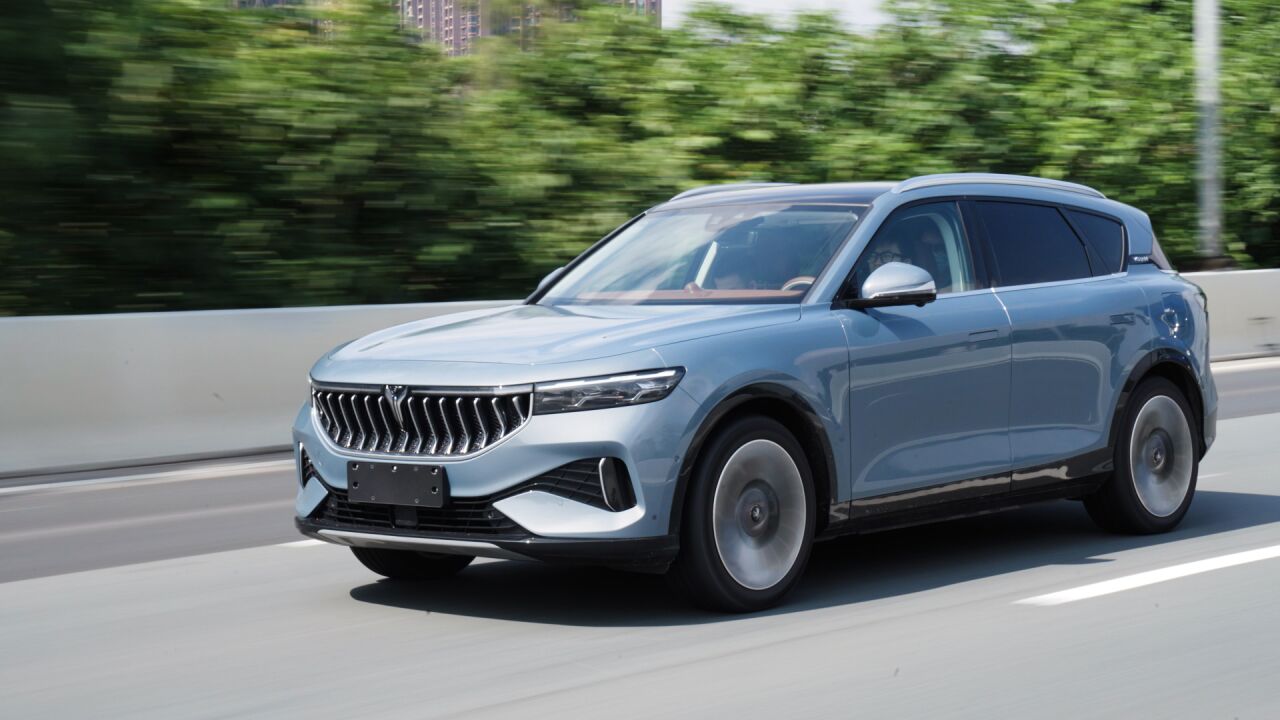 岚图free超长续航纯电版光电测试