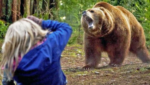 丛林里，一只巨大的熊，开始疯狂袭击人类，想逃都逃不了，惊悚片