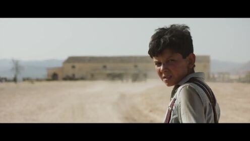 一个牧羊人帮助一个逃离农场主压迫的孩子穿越沙漠《恶劣天气》A