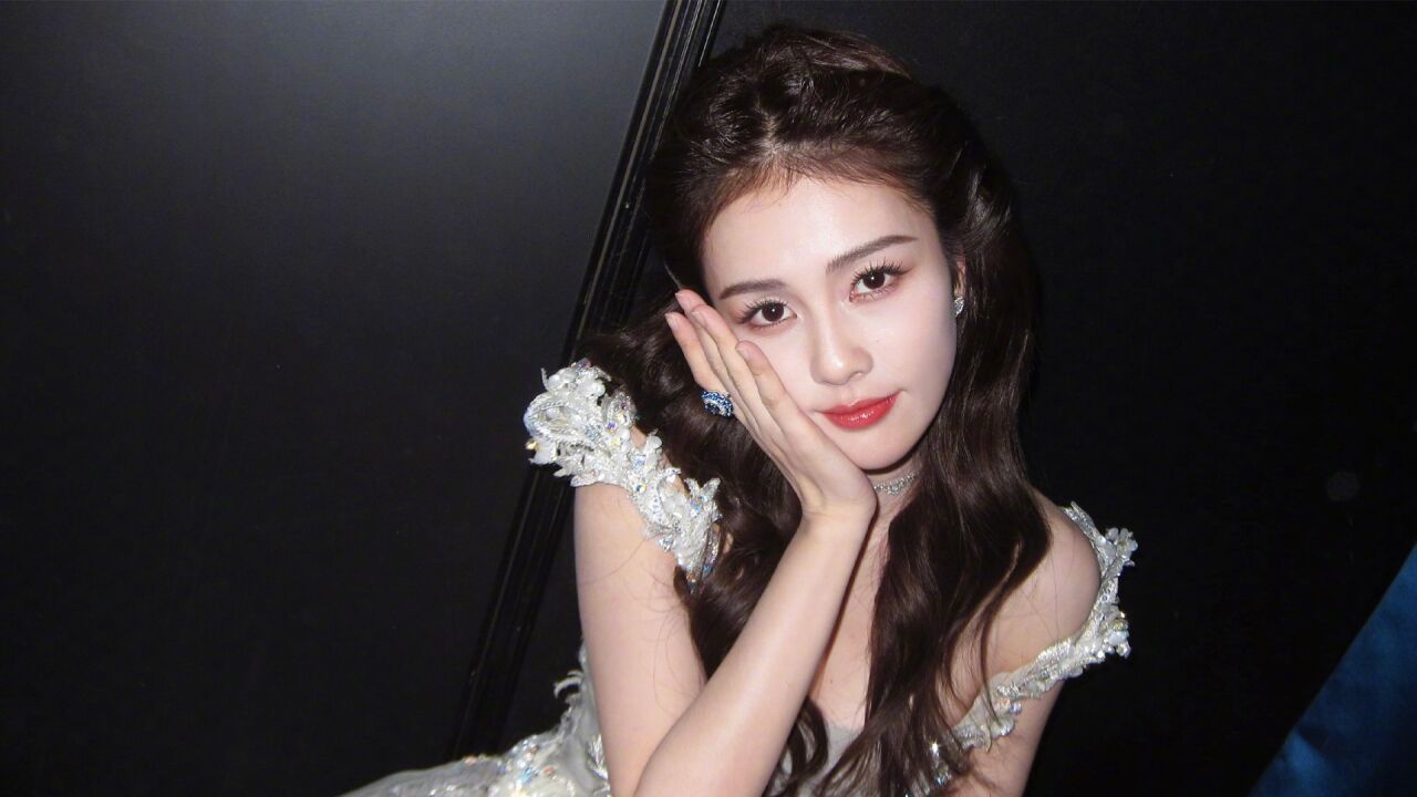 年度综艺名场面盘点,白鹿承包了节目的高光时刻,只是这高光来的好像有