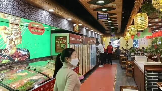 民权总店八点半,高朋满座,座无虚席