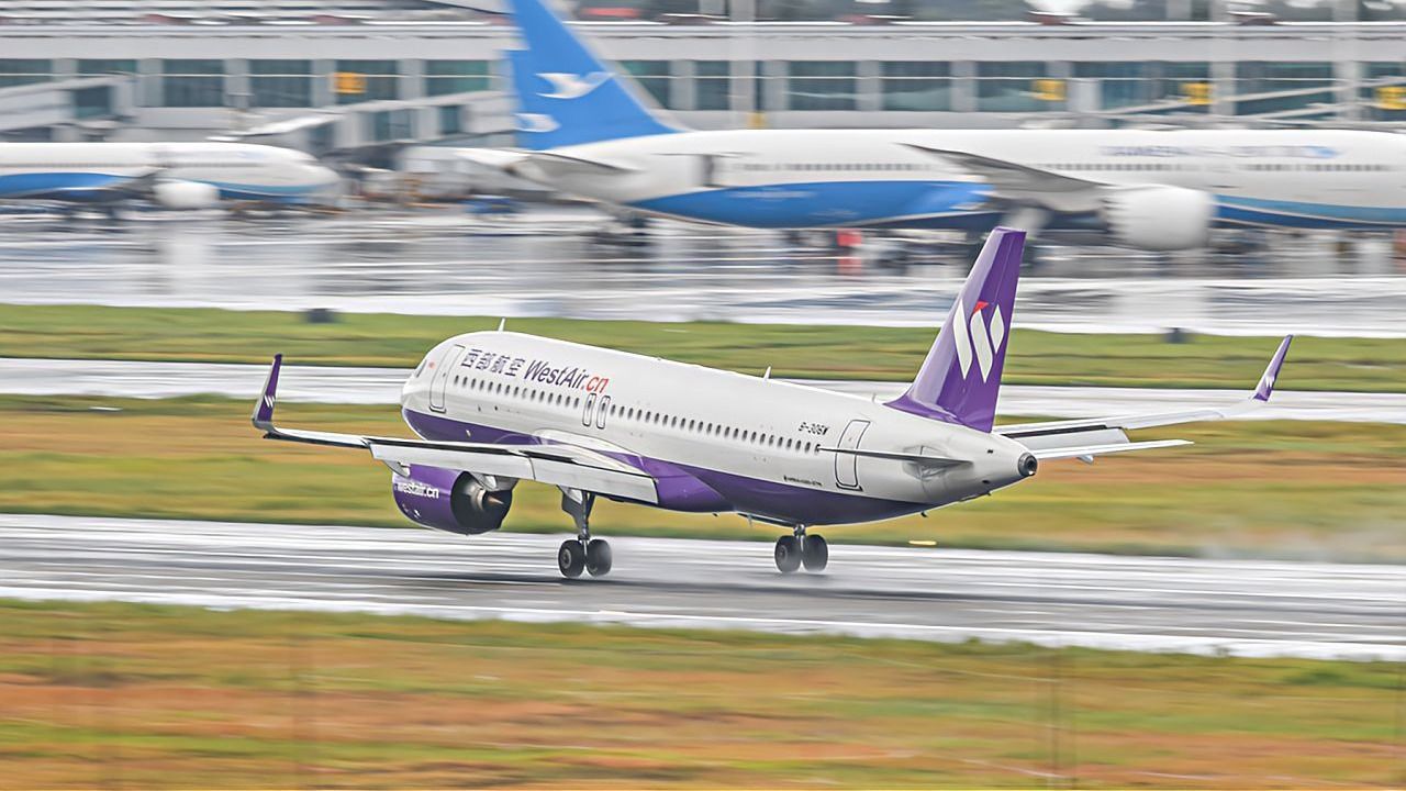 西部航空一客机起飞后又盘旋返航,客服:飞机出现故障