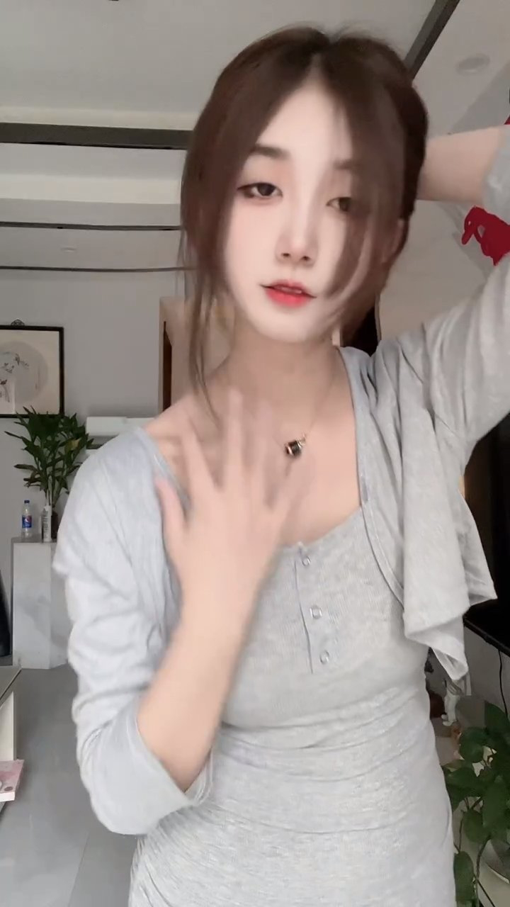 81վĵ뷢չѡʵ18վ?BT
