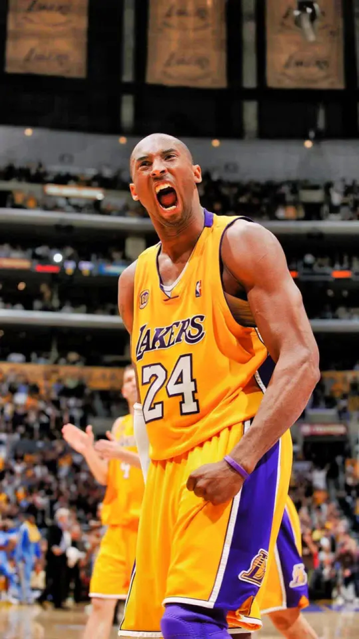 美如画的后仰跳投,唠嗑外最美的年华展示最华丽的技术!