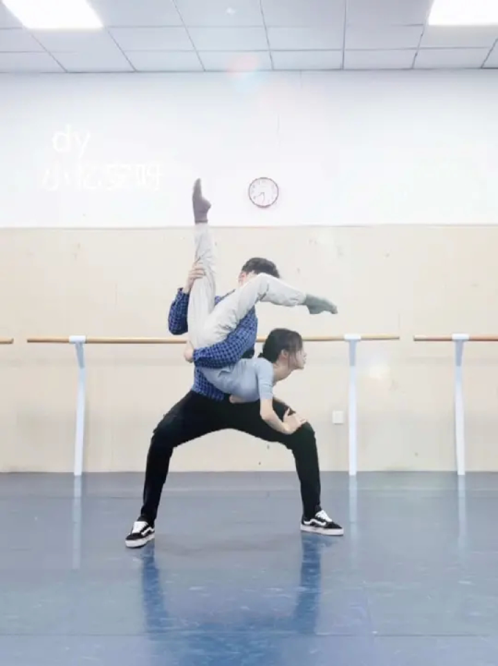 你的舞蹈老师最常说的一句话是……#双人舞 #古典舞 #托举