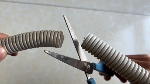波纹管正确对接方法，只需要用一把剪刀就能接好，技术分享