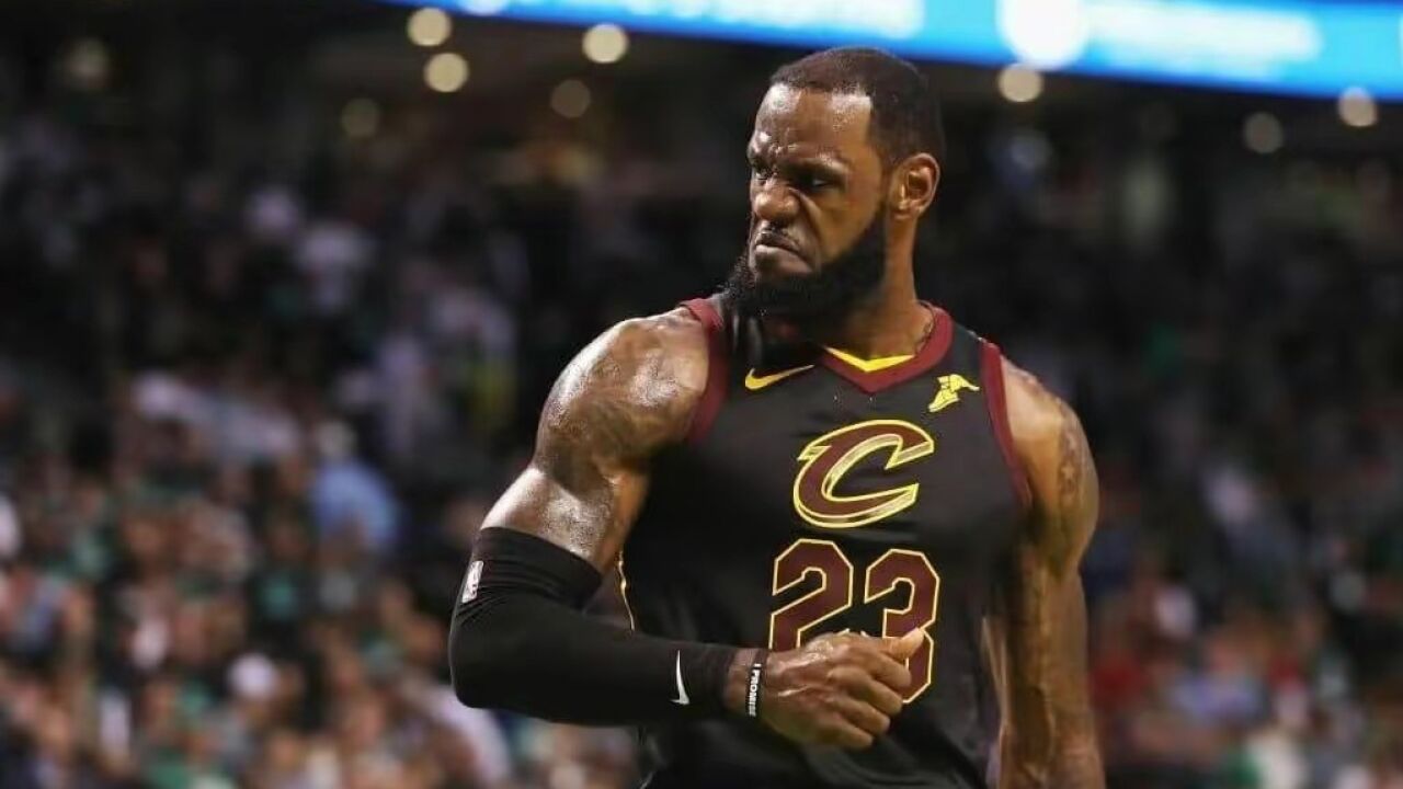 18年詹姆斯有多强?无人看好的残阵骑士,被灭霸詹一人拖进总决赛