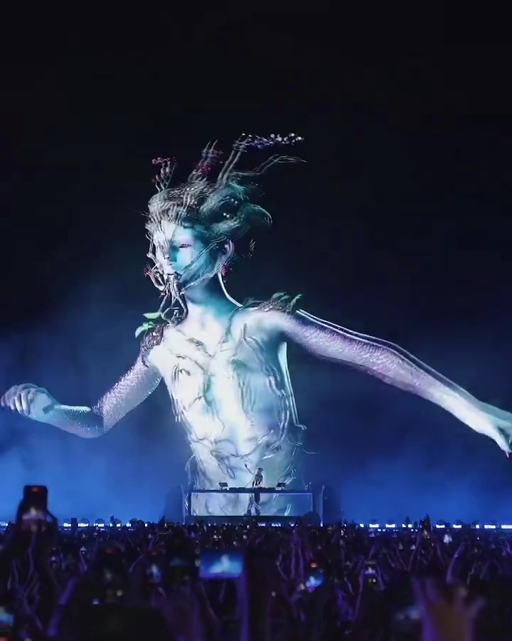 afterlife电音厂牌墨西哥最新演出现场,美杜莎,大晚上看还有点吓人!