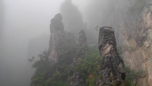 徒步南太行，雨中探访万佛寺，雾里寻踪瑛姑峡