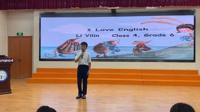 六四班李奕霖I love English