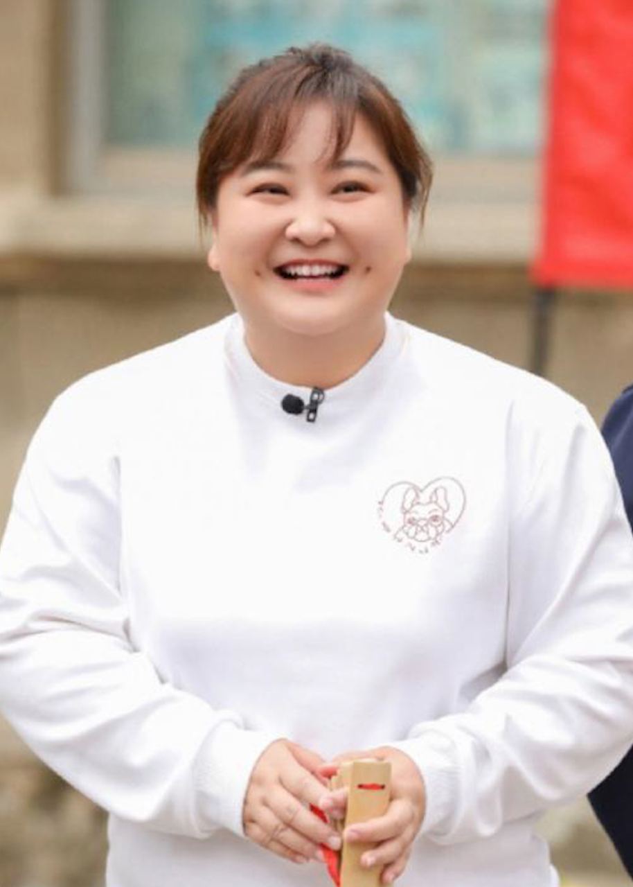 贾玲为了新角色要减100斤此前被传胖到200斤影响身体健康