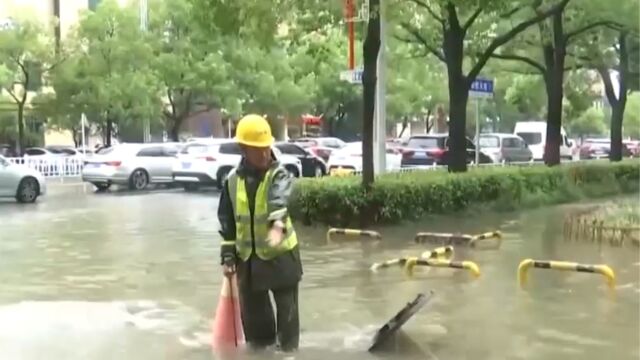 湖北仙桃部分路段积水,采取临时交通管制措施