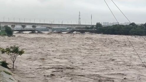 网传暴雨致卢沟桥坍塌，北京丰台区回应：非卢沟桥，系旁边桥梁