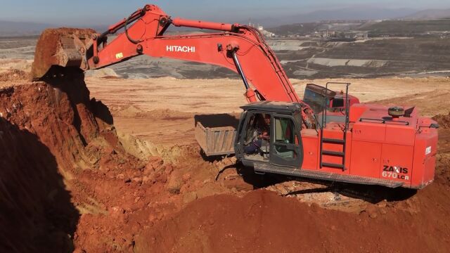 一款强大而高效的重型挖掘设备 日立Zaxis670LCR挖掘机