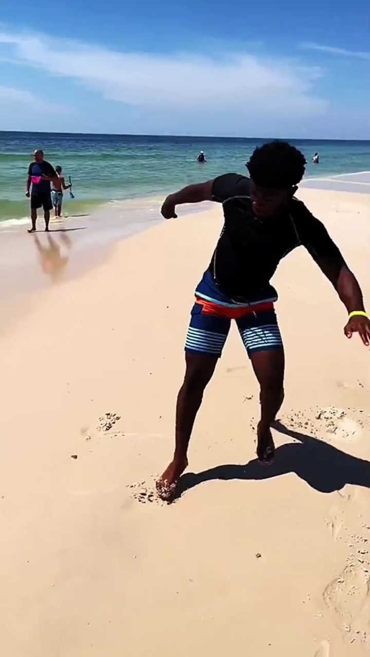 这么有趣的空中滑步舞,你学会了吗