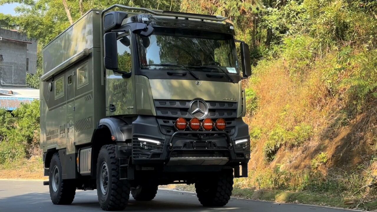 奔驰arocs房车4x4图片